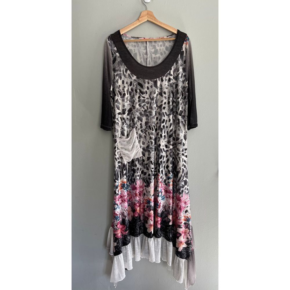 Simply Aster Ombre sleeve Floral leopard maxi dress